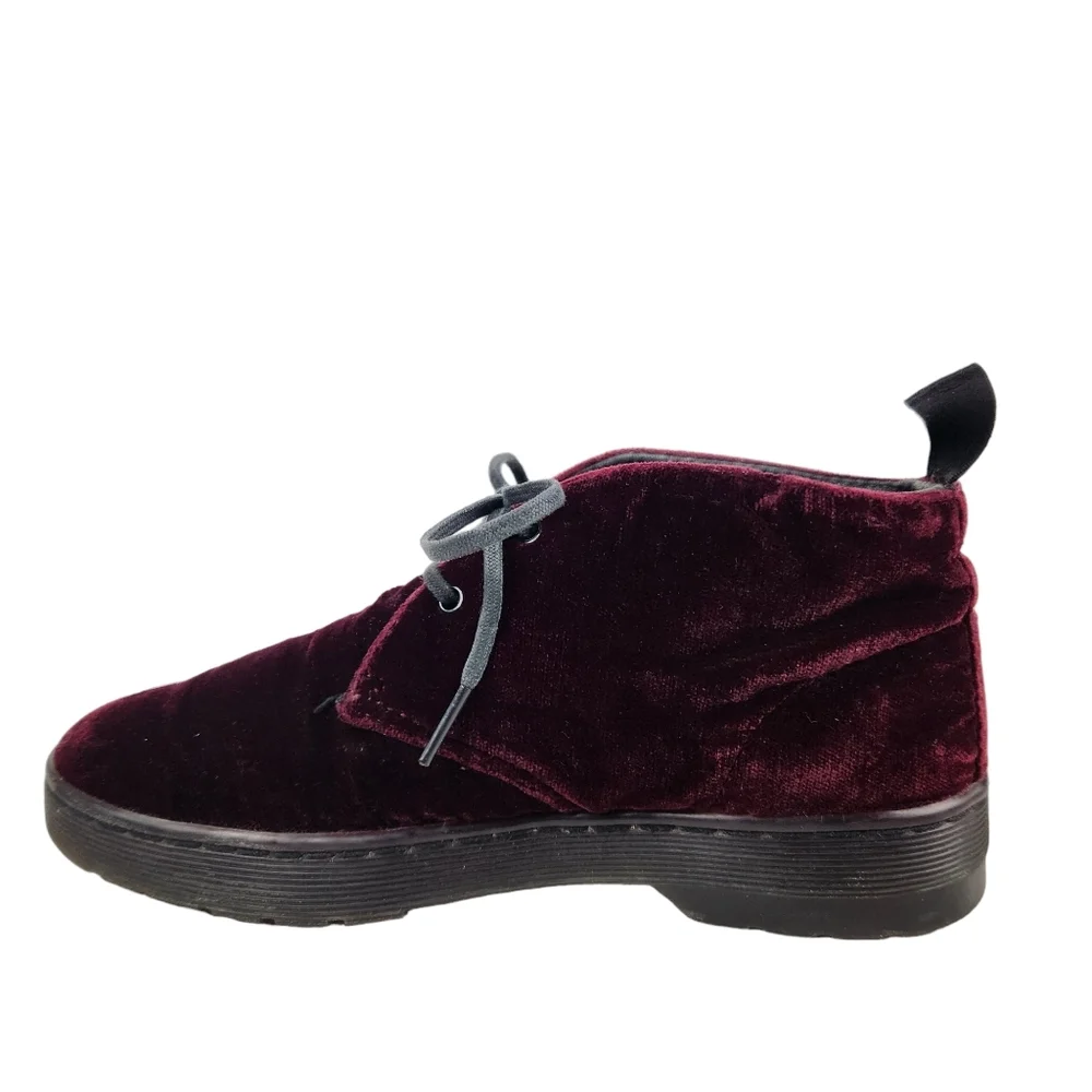 Dr. Martens Daytona Cherry Red Velvet Desert Low Chukka Wine Boots Womens Size 5